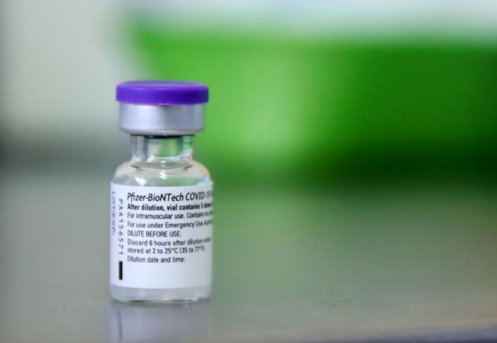 Αίτηση της Pfizer στον FDA για έγκριση τρίτης δόσης εμβολίου