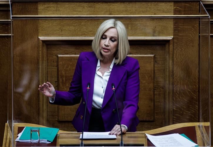 Γεννηματά: Η κυβέρνηση της ΝΔ απαξιώνει τις δημόσιες συγκοινωνίες