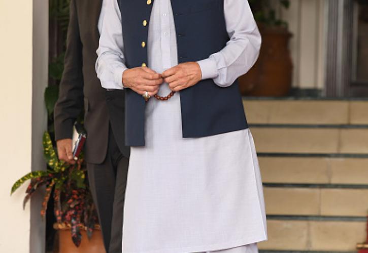 Πακιστάν: Θετικός στον νέο κορονοϊό ο πρωθυπουργός Ίμραν Χαν