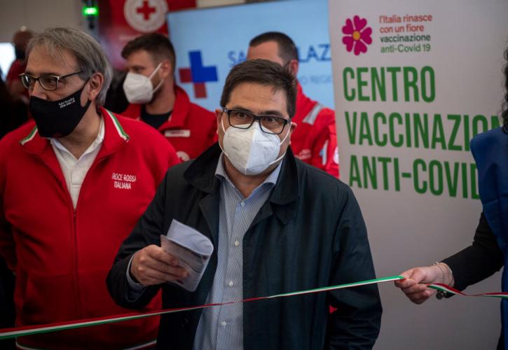 Ιταλία: Εμβόλια Covid-19 και στα φαρμακεία - 12.916 κρούσματα και 417 νεκροί το τελευταίο 24ωρο