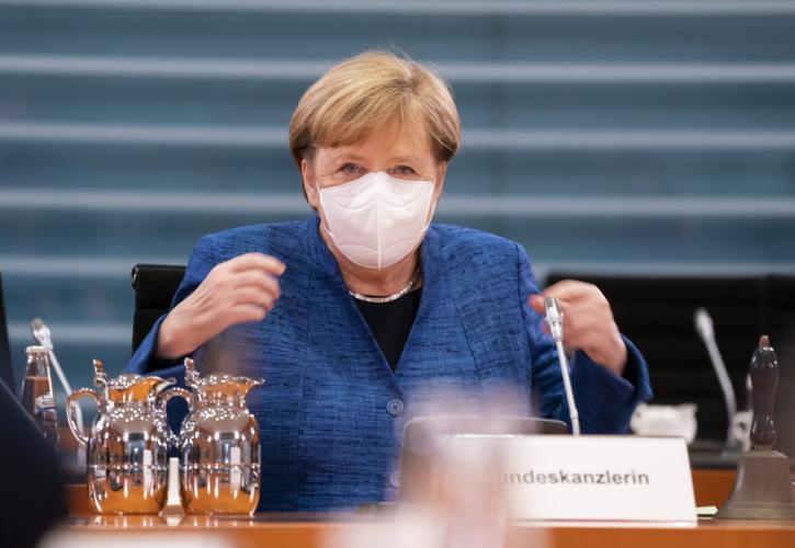 Γερμανία: Πρώτη δόση του εμβολίου της AstraZeneca για Μέρκελ και Σολτς