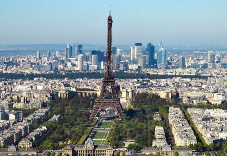 «Βουτιά» 15,5 δισ. ευρώ στα τουριστικά έσοδα του Παρισιού το 2020