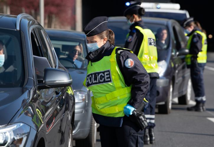 Άνδρας ντυμένος σαν νίντζα τραυμάτισε 2 γυναίκες αστυνομικούς με ξίφος στη δυτική Γαλλία 