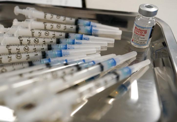 Ο EMA ερευνά την πιθανή μόλυνση κάποιων δόσεων του εμβολίου της Moderna