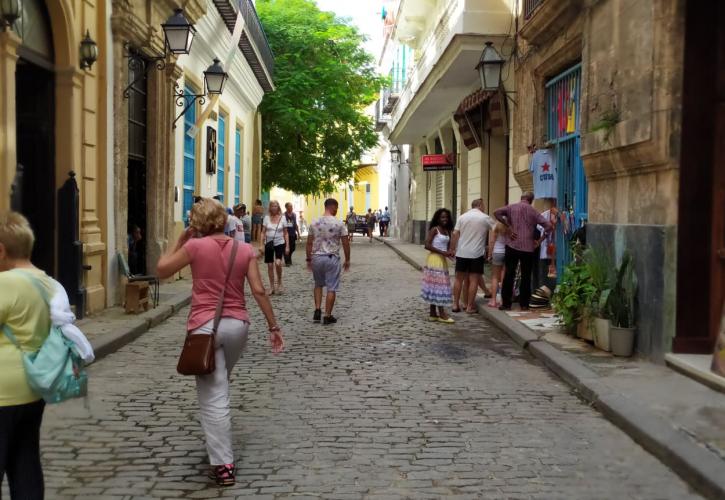 Κούβα: Ρεκόρ 3.519 κρουσμάτων κορονοϊού σε ένα 24ωρο