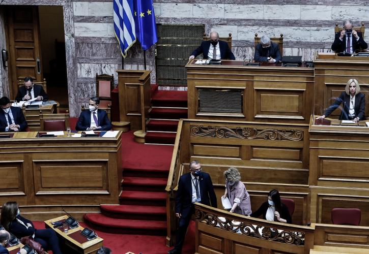 Φ. Γεννηματά: Kανένας περιορισμός στην ψήφο των αποδήμων