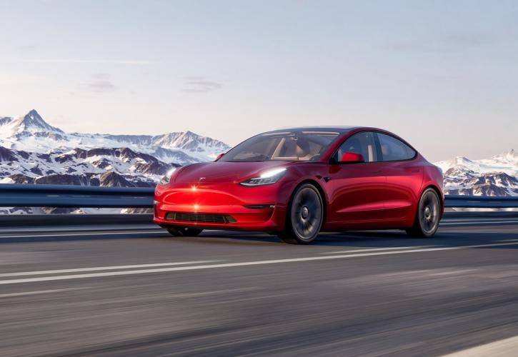 Η Tesla ανακαλεί εκατοντάδες προβληματικά Model 3 από την Κίνα