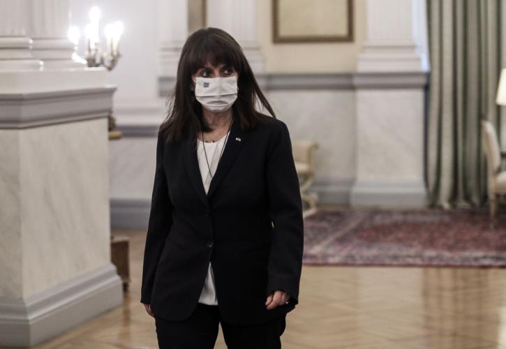 Κέρκυρα: Κατάθεση στεφάνου από την Προέδρο της Δημοκρατίας στο Μνημείο της Ένωσης της Επτανήσου