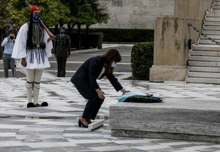 Σακελλαροπούλου: Σήμερα, ενωνόμαστε με τις αρμενικές κοινότητες για να τιμήσουμε τη μνήμη των θυμάτων