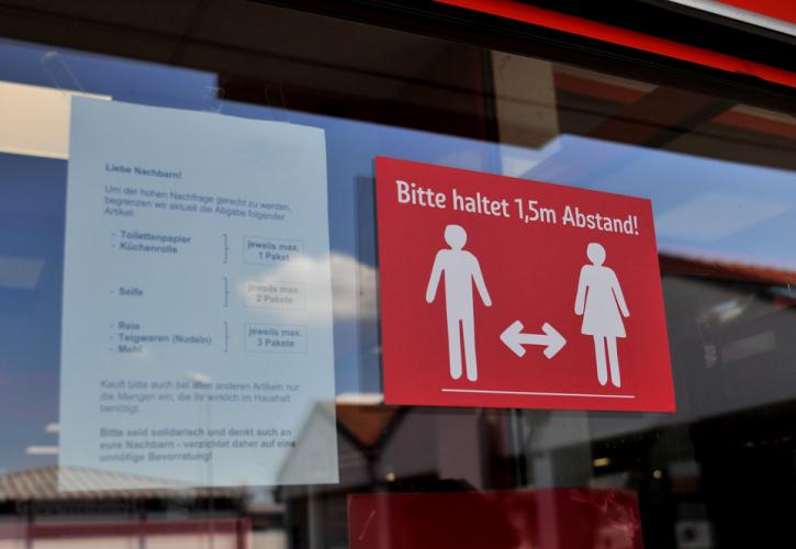 Γερμανία: Είσοδος στην εστίαση μόνο για όσους έχουν λάβει ενισχυτική δόση