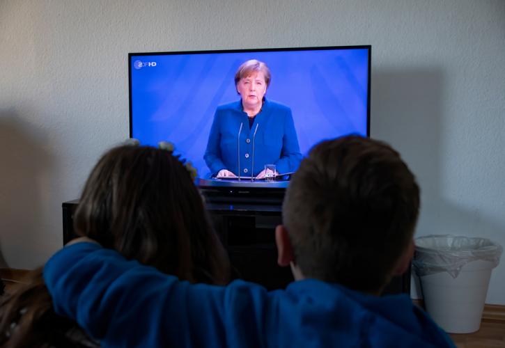Γερμανία: Πρόσωπο που «χαίρει μεγάλης εκτίμησης» η Άνγκελα Μέρκελ