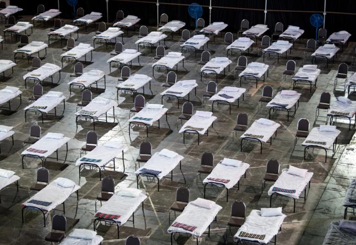 Ινδία: «Μαύρο» παγκόσμιο ρεκόρ ημερησίων θανάτων από την αρχή της πανδημίας