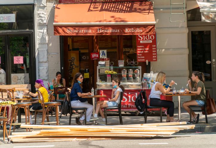 ΗΠΑ: Ξεπέρασε τις προσδοκίες ο κλάδος των υπηρεσιών για τον Μάρτιο
