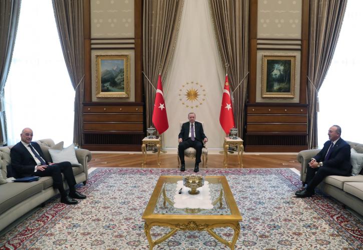 Τουρκία: Αντιπαράθεση Δένδια - Τσαβούσογλου στις κοινές δηλώσεις - Προηγήθηκε συνάντηση με τον Ερντογάν