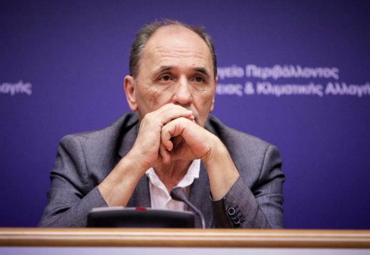 Σταθάκης: «Οξύμωρο» το να κατηγορεί η ΝΔ τον ΣΥΡΙΖΑ για ρουσφέτια