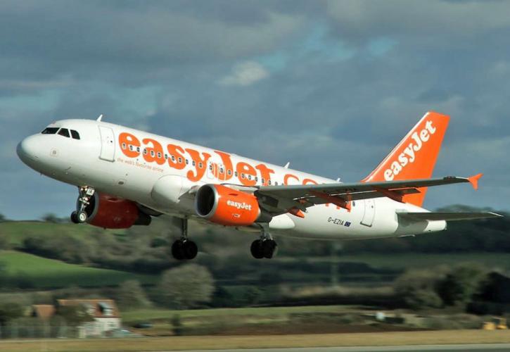 EasyJet: Ακυρώθηκαν πάνω από 200 πτήσεις λόγω του κορονοϊού