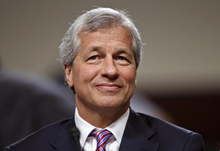 Ο επικεφαλής της JP Morgan αναμένει πάνω από 4 αυξήσεις των επιτοκίων της Fed το 2022