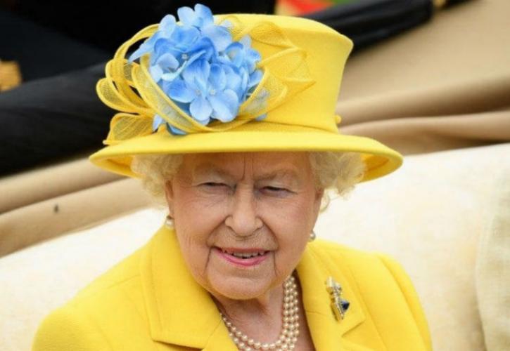 Τα 7 πιο περίεργα πράγματα που δεν ήξερες για τη βασίλισσα Ελισάβετ