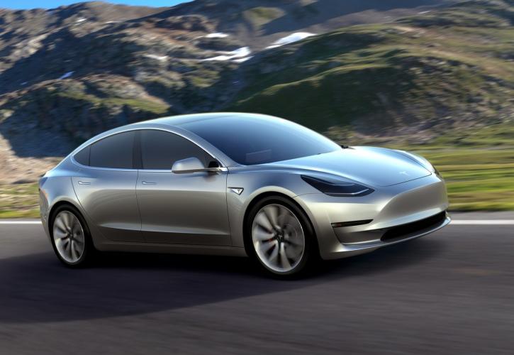 Tesla: Ξεκινά επιτέλους η παραγωγή στο Gigafactory της Γερμανίας