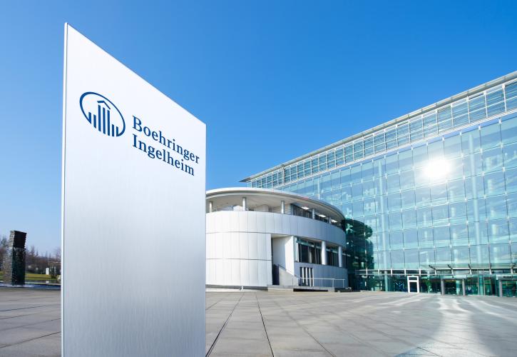 Η Boehringer Ingelheim Ελλάς στηρίζει άμεσα το Πυροσβεστικό Σώμα με δωρεά 100.000 ευρώ