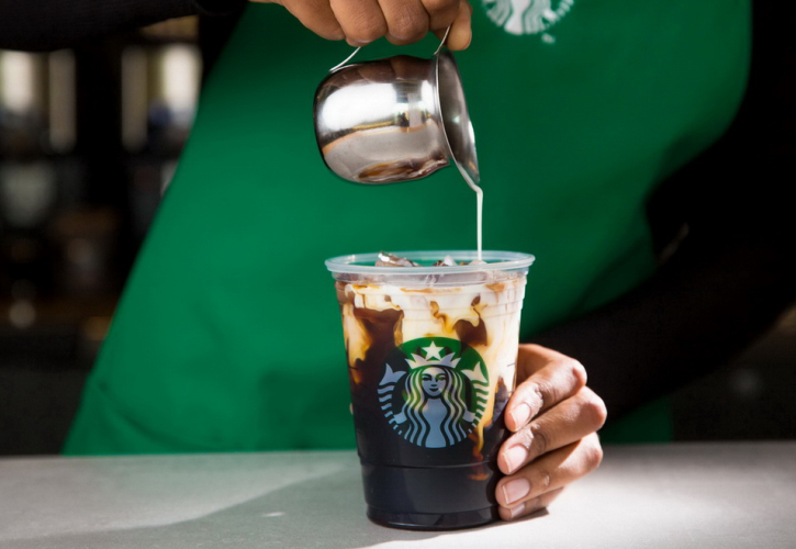 Το πρώτο της Starbucks απέκτησε η Κέρκυρα