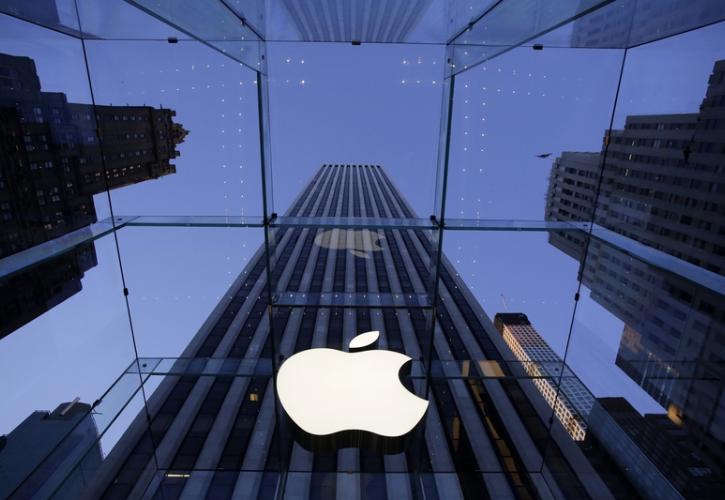 Κατρακυλά η κεφαλαιοποίηση της Apple – Την πέρασε και η Amazon