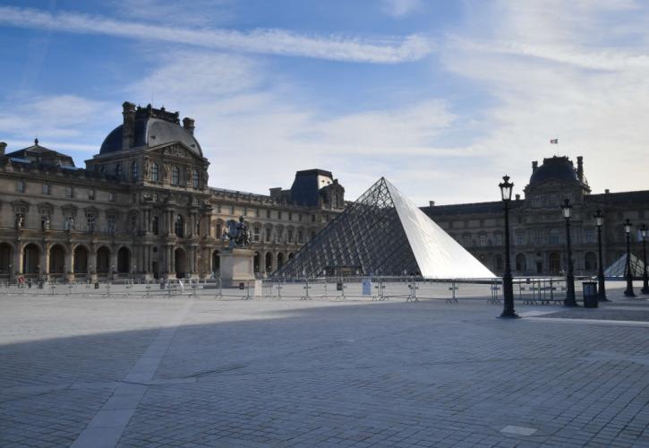 Γαλλία: Ζημίες τουλάχιστον 30 - 40 δισ. ευρώ για τον τουρισμό εξαιτίας του κορονοϊού