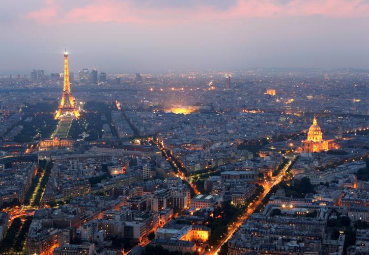 Γαλλία: Ακόμα πιο αυστηρό lockdown σε Παρίσι και άλλες περιοχές