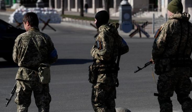 Το Κρεμλίνο προειδοποιεί για μια μεγαλύτερη απάντηση καθώς η Δύση στέλνει όπλα στην Ουκρανία