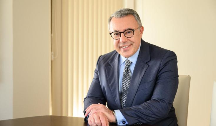 Εξαγοράζει την Alpha Trust η Alpha Bank