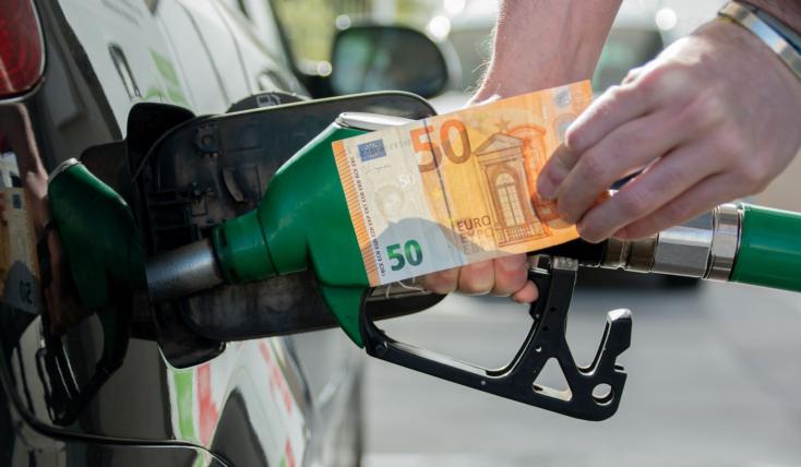 Καύσιμα: Πιέσεις στις τιμές της βενζίνης και πετρελαίου - Τι πρέπει να κάνουν οι καταναλωτές