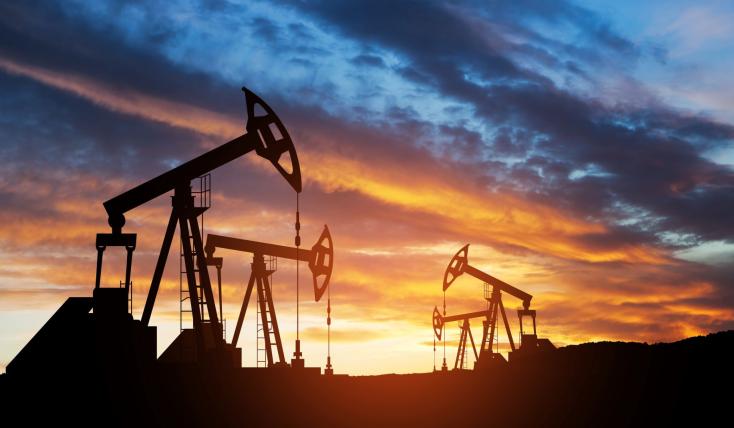 Εβδομαδιαίες απώλειες 1% για το πετρέλαιο με φόντο το πλαφόν της ΕΕ στη Ρωσία
