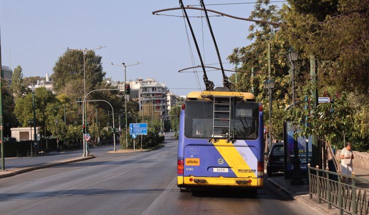 Τέλος εποχής για τα τρόλεϊ: Από σήμερα οι γραμμές 17 και 20 αντικαθίστανται από ηλεκτρικά λεωφορεία