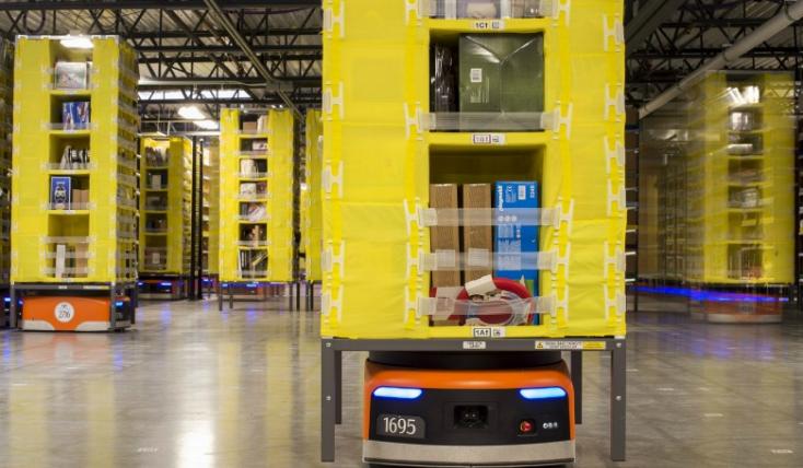Amazon: Τα ρομπότ στις αποθήκες «πιάνουν» σε αριθμό τους ανθρώπους