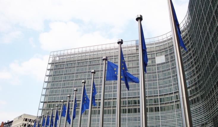 Πρόσληψη 411 διοικητικών υπαλλήλων στην Ευρωπαϊκή Ένωση με μισθό από 6.800 ευρώ