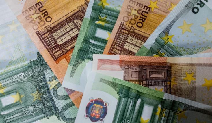 Τράπεζες: «Χρυσώνουν» τους μετόχους με 2,82 δισ. ευρώ από κέρδη του 2025