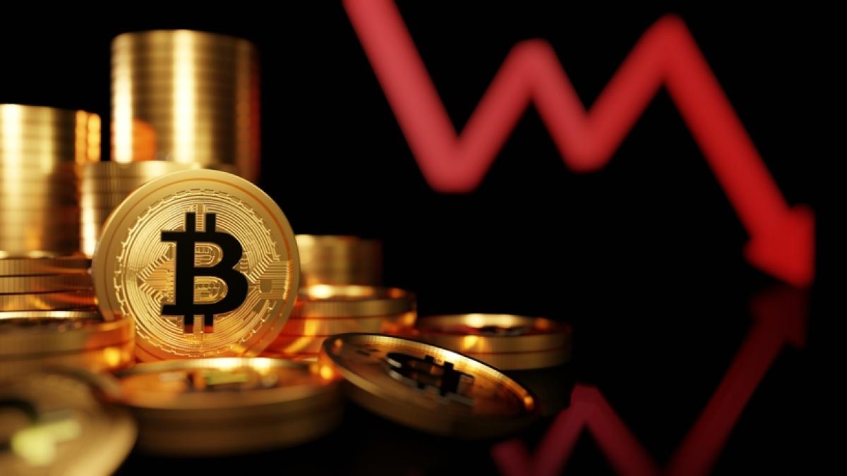 Σε χαμηλό 18 μηνών το bitcoin - Τα crypto έχασαν 150 δισ. δολάρια σε λίγα  24ωρα | Insider