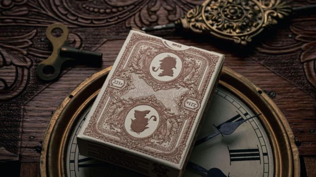 Spend It: Καλοκαιρινά παιχνίδια με την τράπουλα του Sherlock Holmes
