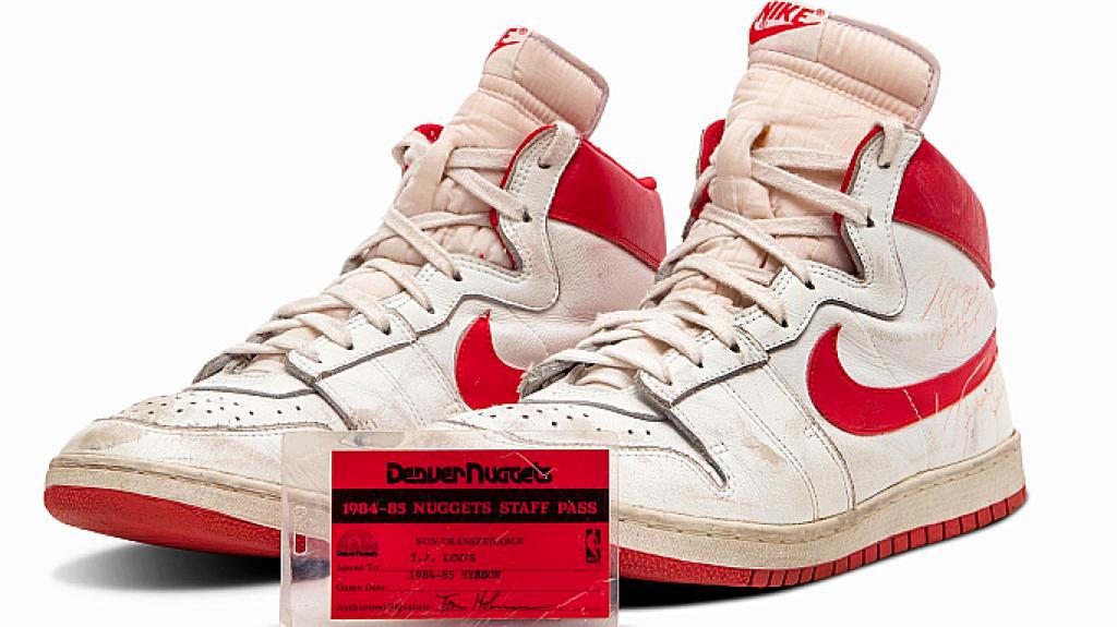 Spend it: Τα Nike του Michael Jordan είναι τα πιο ακριβά παπούτσια που πουλήθηκαν ποτέ σε δημοπρασία