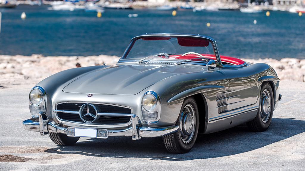 To ασημί 300 Mercedes-Benz SL Roadster του 1957 μόλις καταχωρήθηκε για ιδιωτική πώληση στο Μονακό από την RM Sotheby's (Πηγή: RM Sotheby's)