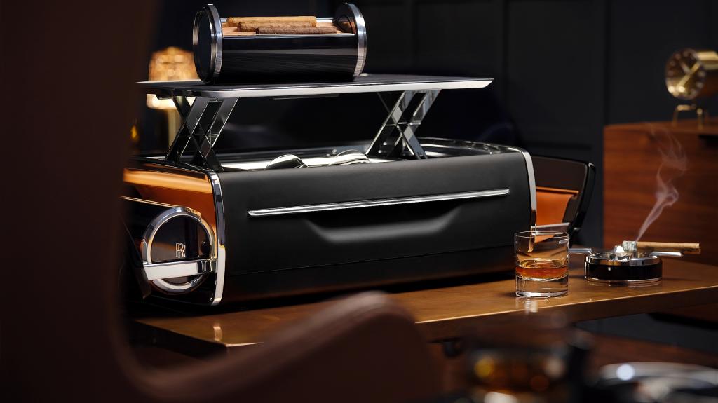 Spend it: To Cigar & Whiskey Cellarette της Rolls Royce αξίζει όσο ένα αυτοκίνητο 