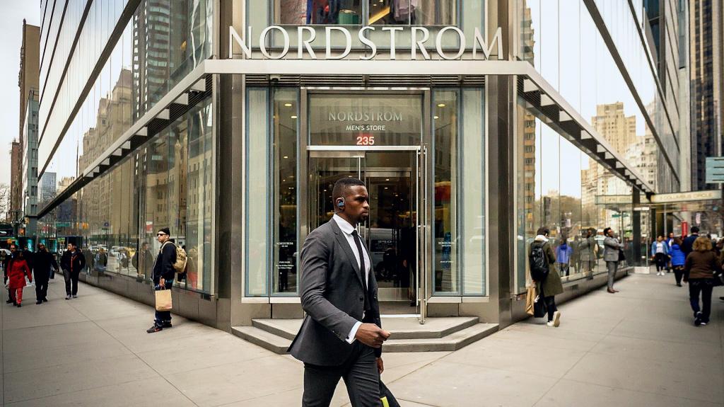 Louis Vuitton και Nordstrom λεηλατήθηκαν από ορδές ληστών στις ΗΠΑ