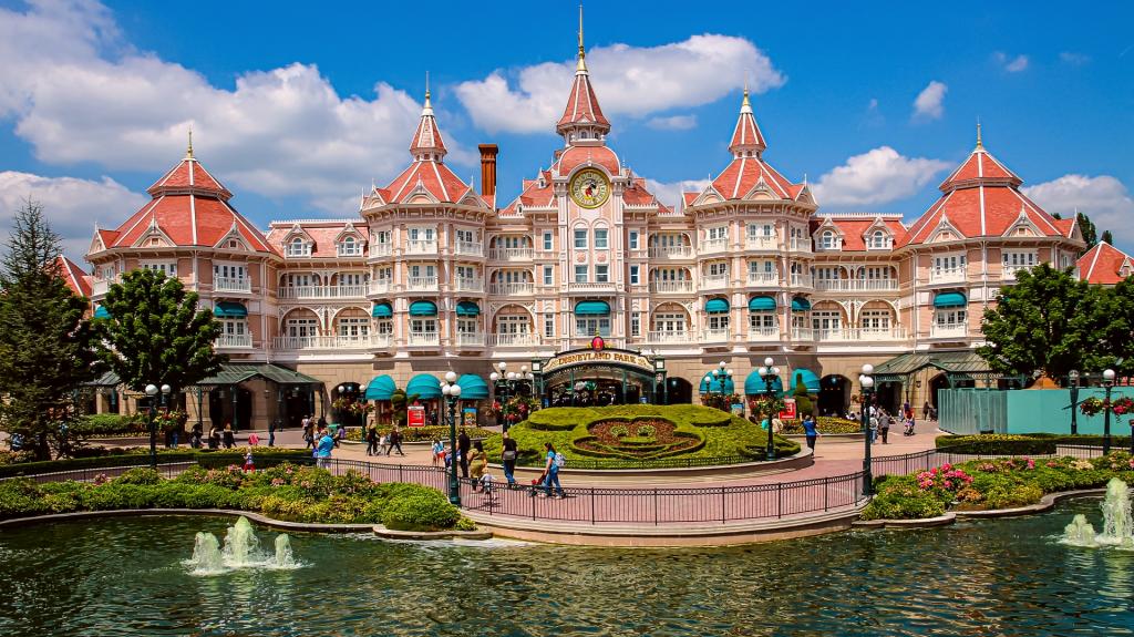 Club 33: Η πολυτελής λέσχη ενηλίκων της Disneyland με συνδρομή 33.000 δολάρια