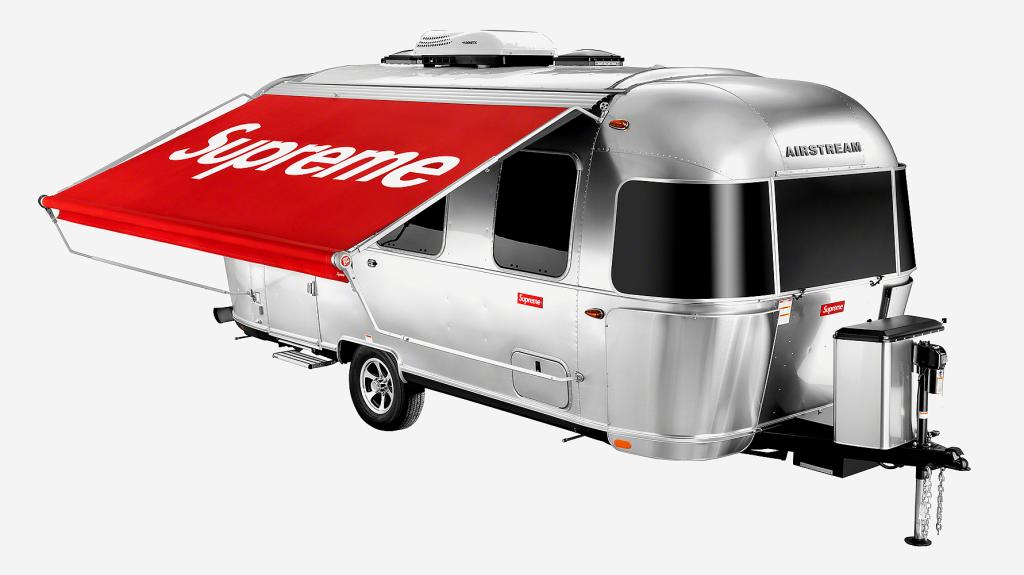 Supreme x Airstream Travel Trailer: Το πιο μοδάτο τροχόσπιτο που είδατε ποτέ