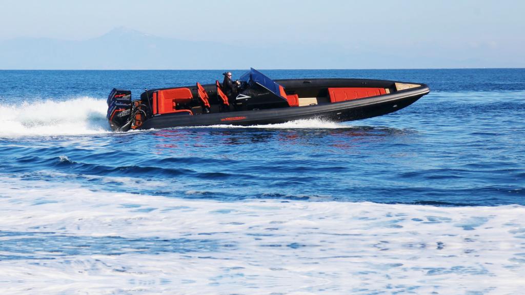 Technohull 38 GS Super Fast Edition: Πολυτέλεια yacht και επιδόσεις πυραύλου σε ένα νέο φουσκωτό
