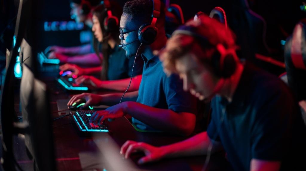 Gaming: Οι παίκτες των eSports πληρώνονται περισσότερο κι απ' τους ποδοσφαιριστές - Πόσα κερδίζουν τελικά