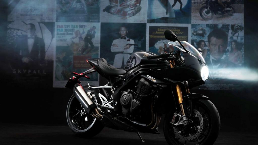 Speed Triple 1200 RR Bond Edition 2023: 60 συλλεκτικές μοτοσικλέτες Triumph για τα 60 χρόνια Τζέιμς Μποντ