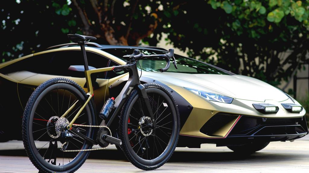 Exploro RaceMax X Huracan Sterrato: Το πρώτο ποδήλατο της Lamborghini είναι μια Huracan Sterrato με πετάλια