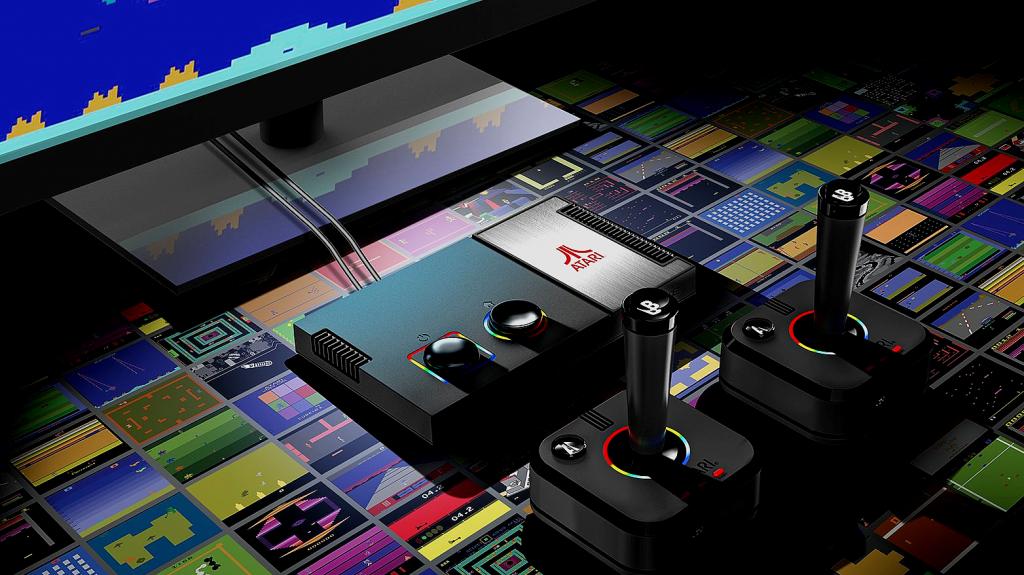 Atari: Η πρωτοπόρος των videogames επιστρέφει από τους νεκρούς με μια νέα κονσόλα για retro gaming