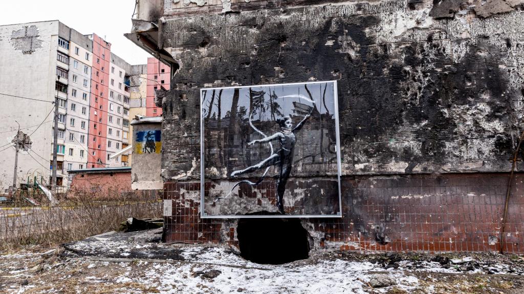 Ουκρανία: Συστήματα ασφαλείας υψηλής τεχνολογίας εγκαθιστά η κυβέρνηση για να διατηρήσει τα έργα του Banksy